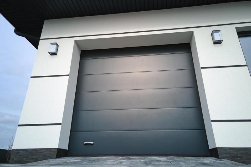 Pose de porte de garage : guide pour une installation r&eacute;ussie